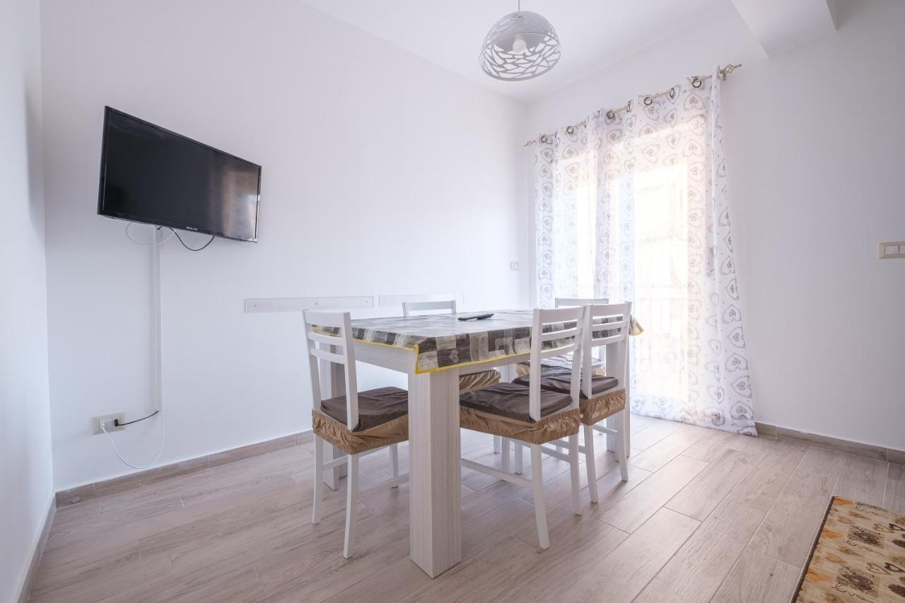 Damilhouse 4 Apartment เมสซีนา ภายนอก รูปภาพ