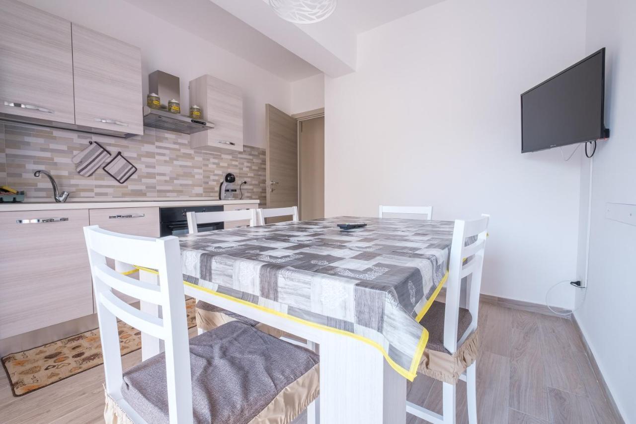 Damilhouse 4 Apartment เมสซีนา ภายนอก รูปภาพ